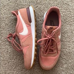 Pink Nike Internationalists Size 9